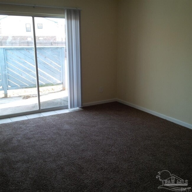 Building Photo - 1608 Green Briar Pkwy