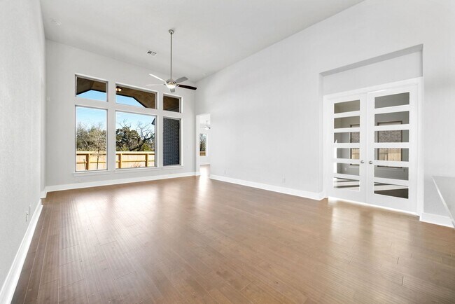 Foto del edificio - 4 Bedroom/4 Bath Stillwater Ranch Subdivision