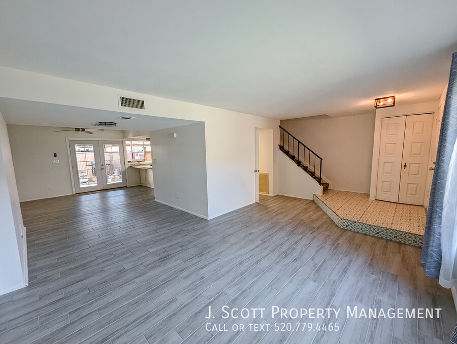 Foto principal - 1618 E Dunbar Dr