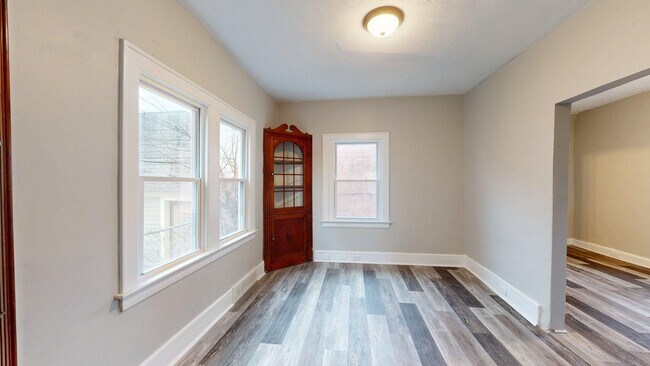 Foto del edificio - Edgewater Neighborhood - 3 bedroom - 2 Bat...