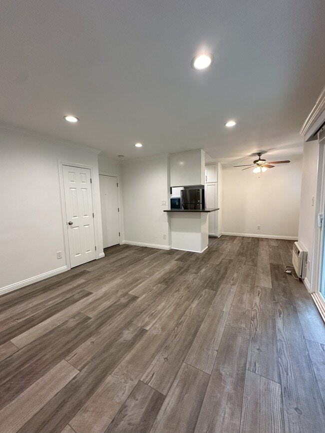 Building Photo - 2660 Glendale Blvd
