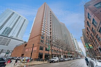 Building Photo - 211 E Ohio St