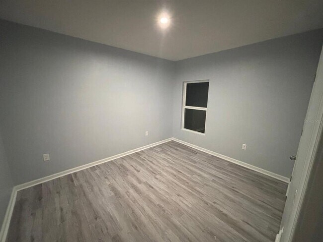 Foto del edificio - 217 Fiddlewood Ct
