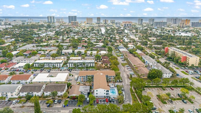 Foto del edificio - 1021 NE 24th Ave