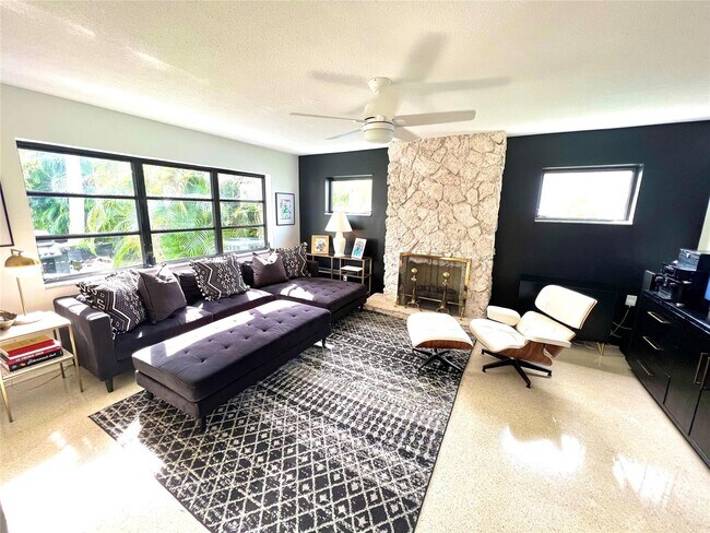 Foto del edificio - 4408 Monroe St