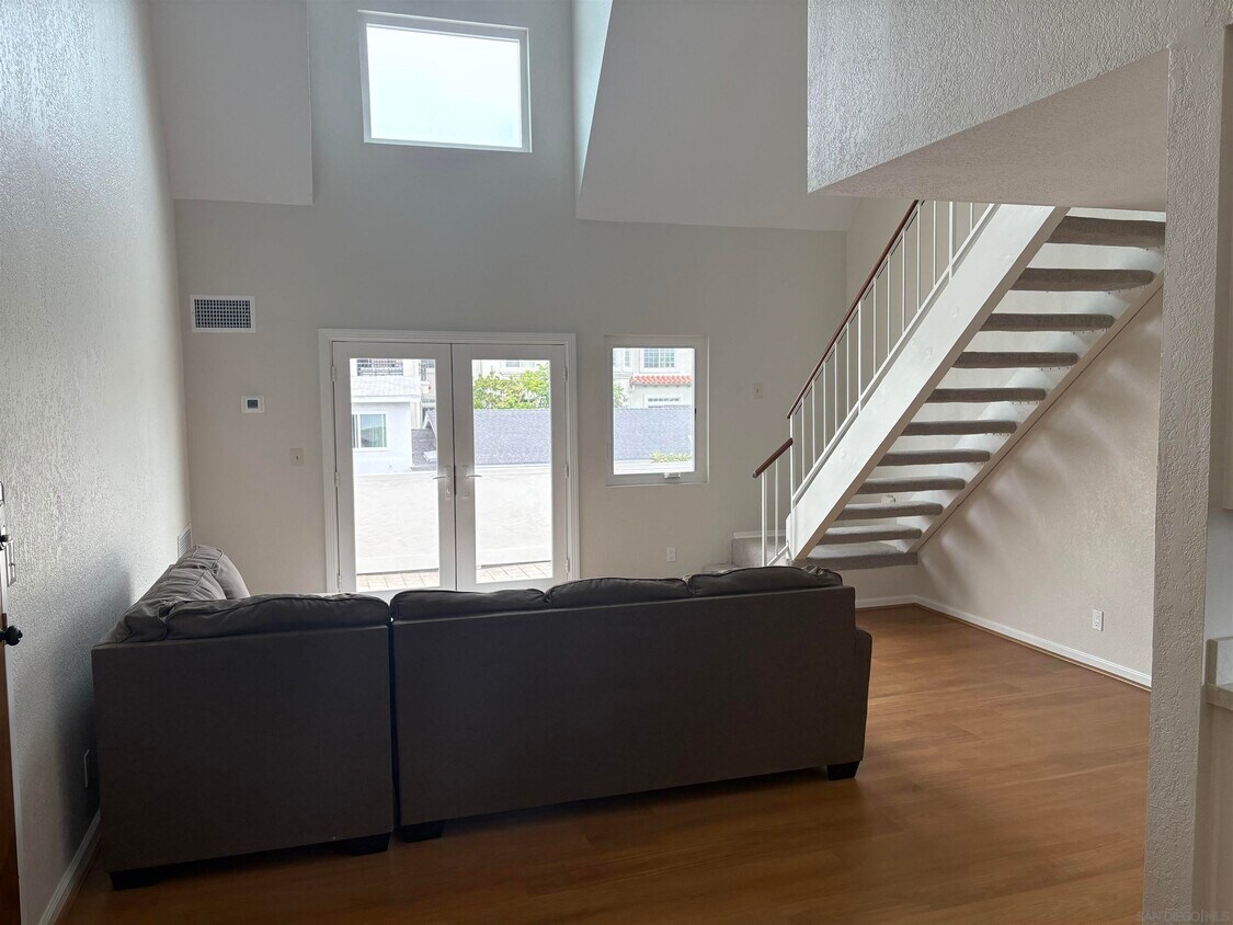 Foto principal - 374 Orange Ave