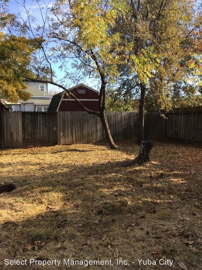 Building Photo - 2 br, 1 bath House - 304 4th St.