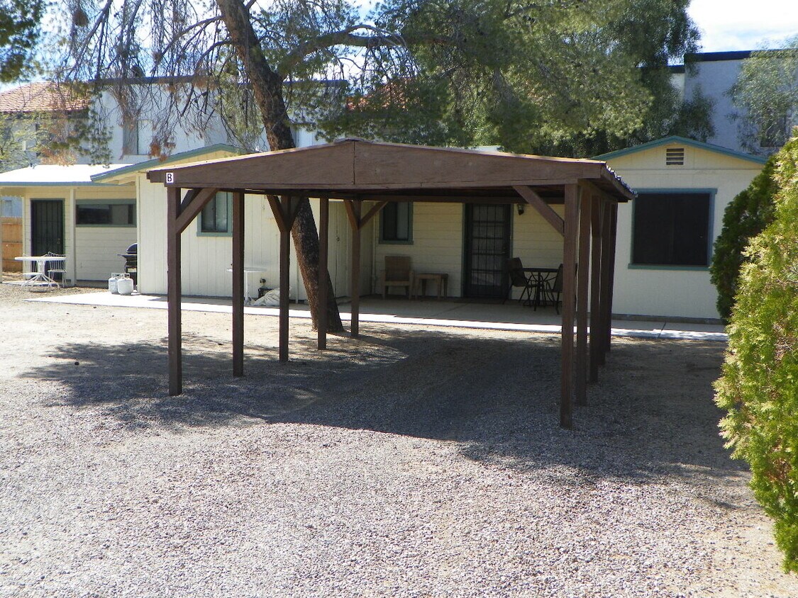 covered carport - 321 W Pastime Rd
