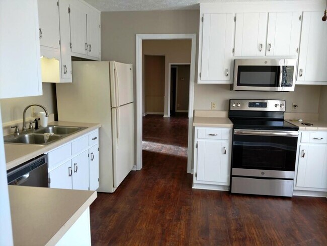 Foto del edificio - 4907 Bentwood Dr