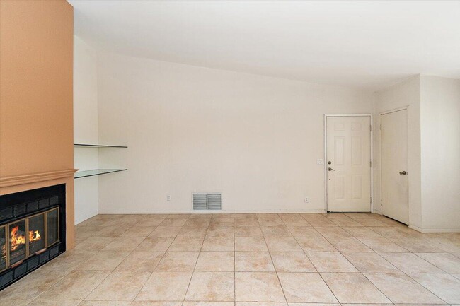 Building Photo - 31520 Avenida Maravilla