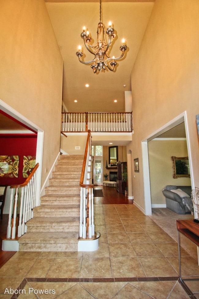 Building Photo - 5 br, 4 bath House - 103 Hannaford Ct.