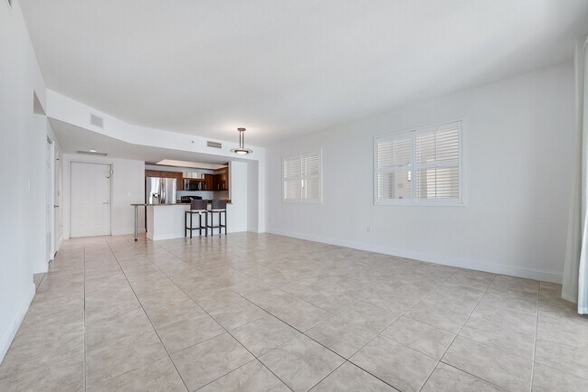 Building Photo - 7270 SW 89th St