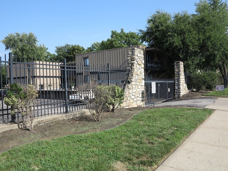 Primary Photo - 4153 Roanoke Rd