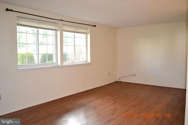 Building Photo - 8042 Abbey Ct