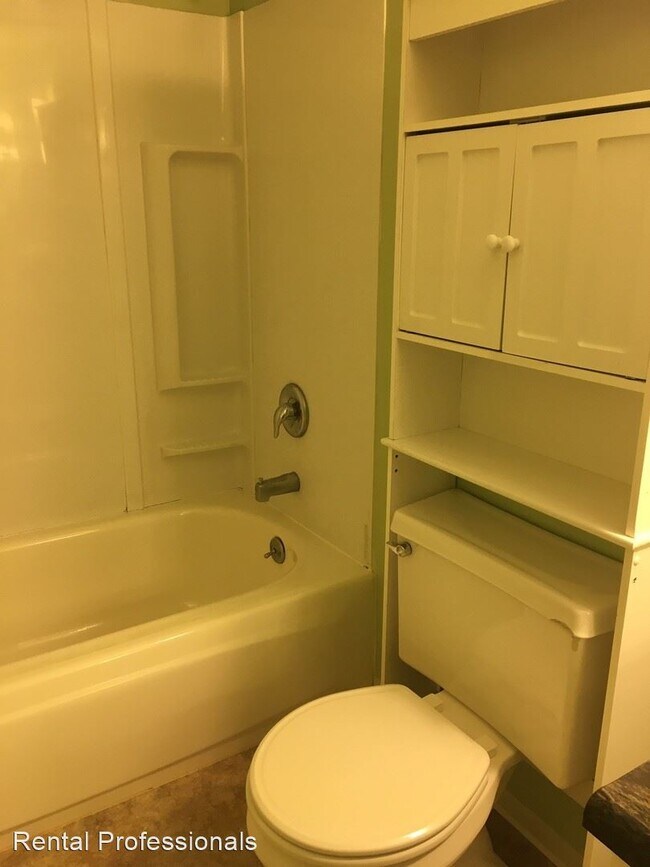 Building Photo - 2 br, 1 bath House - 316 1/2 N. 11th