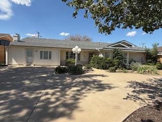 Building Photo - 2837 Teakwood Dr