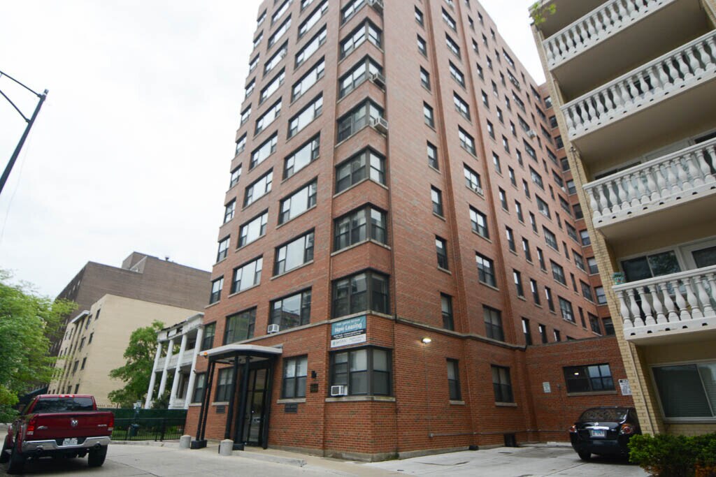 5858 N Sheridan Rd Unit 1021, Chicago, IL 60660 Condo for Rent in