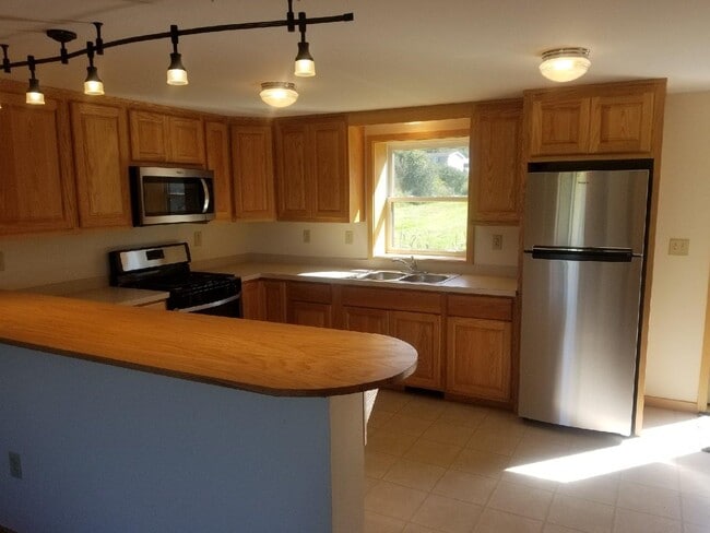 Building Photo - 5738 Heinz Rd