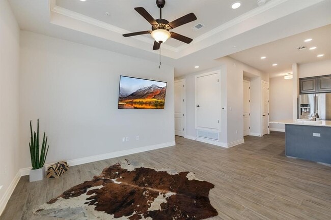 Building Photo - 104 Bella Toscana Ave