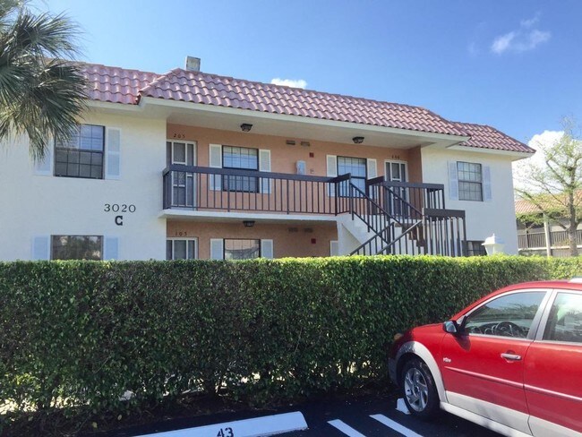 Building Photo - 3020 Florida Blvd