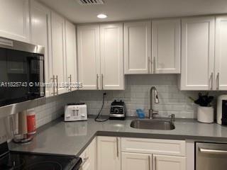 Foto del edificio - 8603 SW 68th Ct