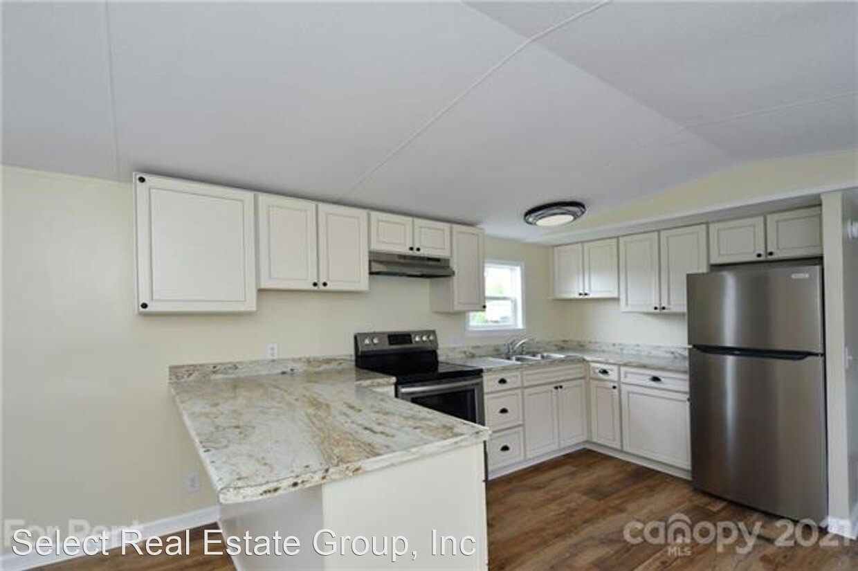 Primary Photo - 3 br, 2 bath House - 111 Nicole Road