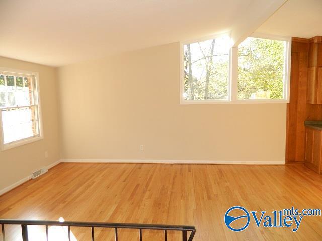 Foto del edificio - 920 Sommerset Rd SE