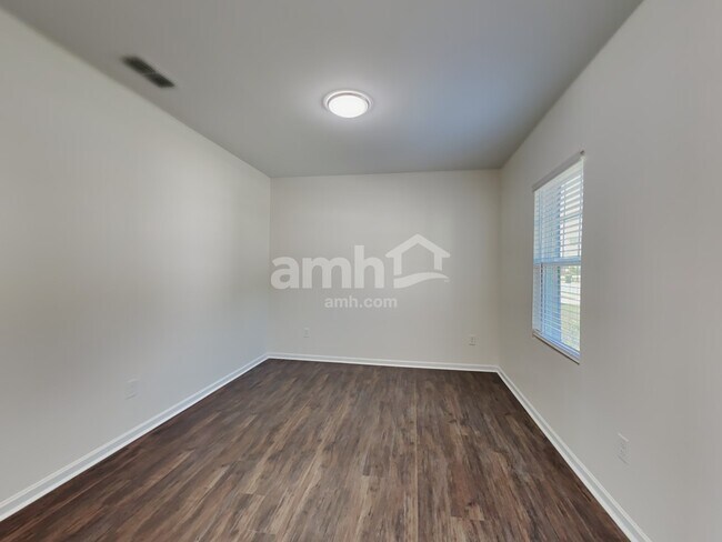 Foto del edificio - 4394 Kendrick Cir