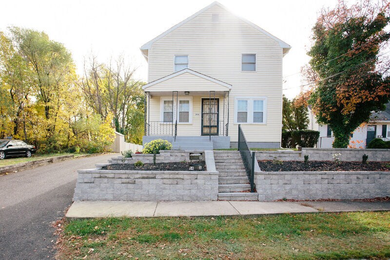 34 Center Oak Ave, Lawnside, NJ 08045 Condo for Rent in Lawnside, NJ