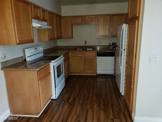 Building Photo - 3151 N Soaring Gulls Dr