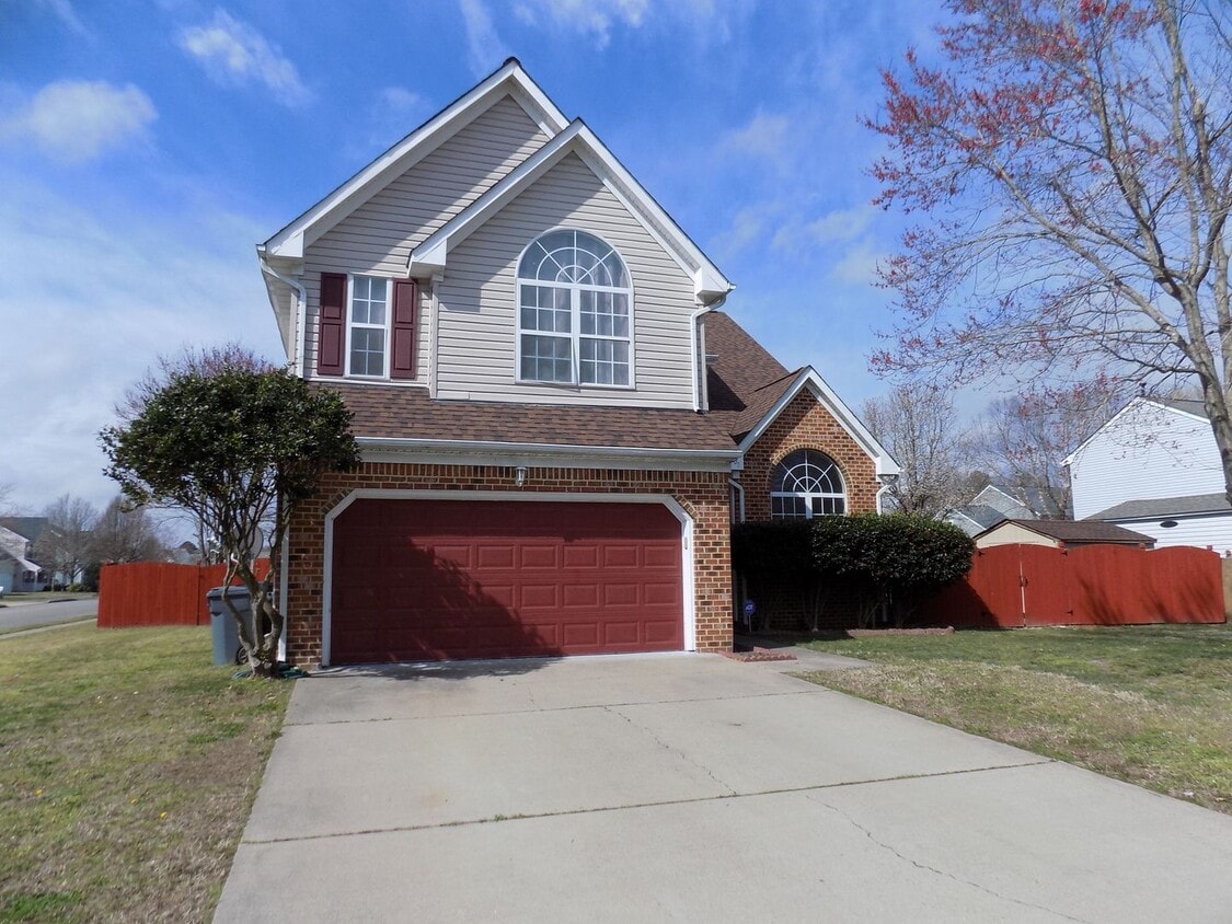 305 Vista Point Dr, Hampton, VA 23666 House Rental in Hampton, VA