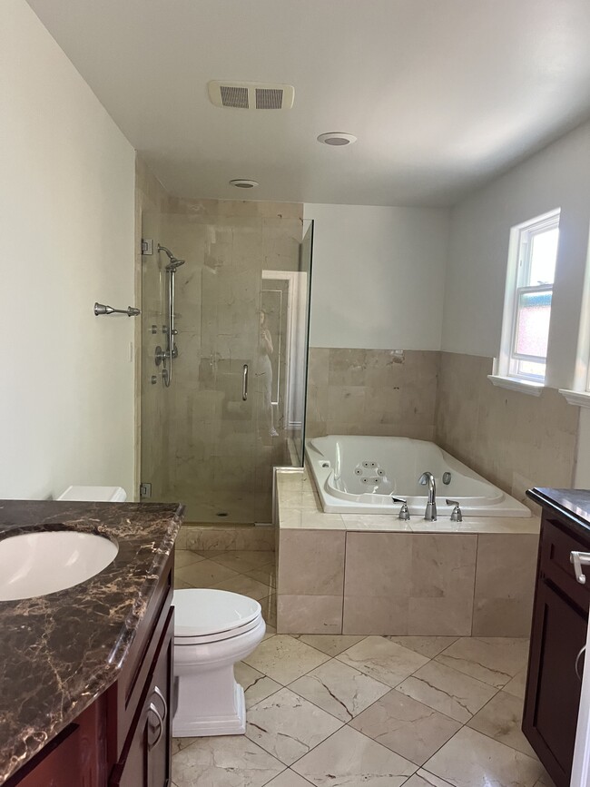 Building Photo - 1555 Minden Dr