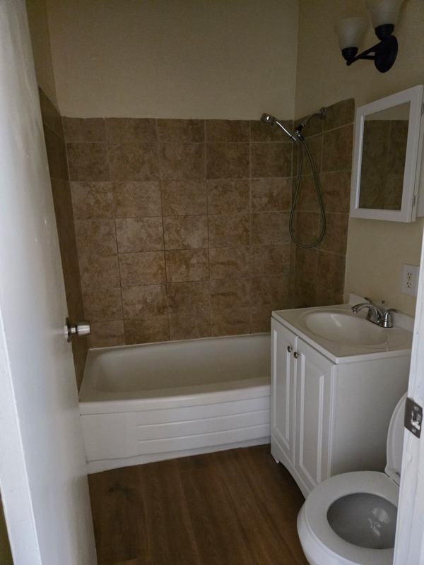 Building Photo - 7907 Brimfield Ave