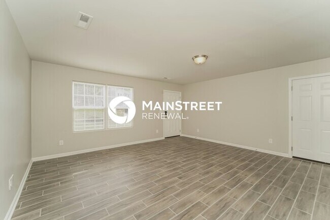 Building Photo - 3 Bedroom Pet-Friendly Home in CONCORD, NC with Main Street Renewal