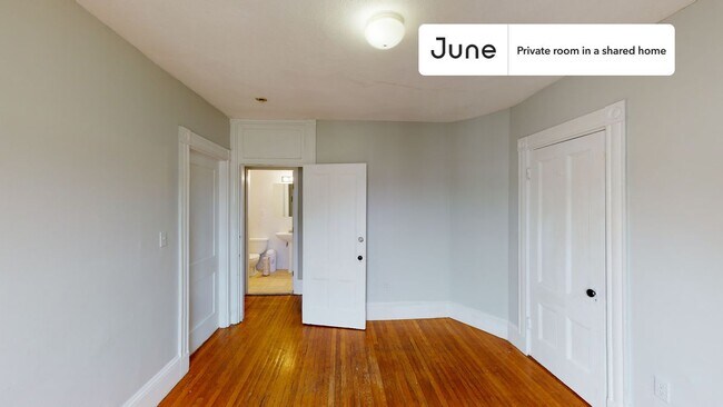 Foto del edificio - Room in Shared 4 bed/2 bath home in Allston