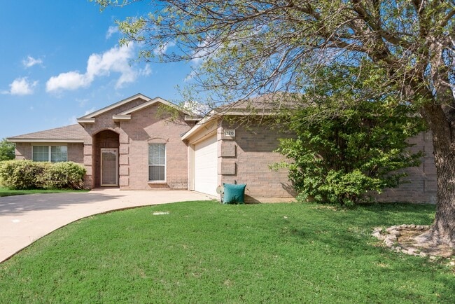Photo - Updated 3-2-2 Ranch in McKamy Evers (North Denton) Apartment