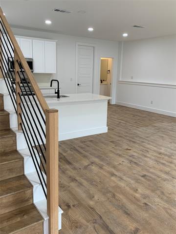 Building Photo - 9471 Timberleaf Dr