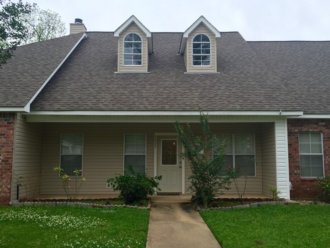 3627 Prescott Rd, Alexandria, LA 71301 Townhome Rentals in Alexandria