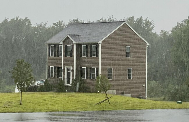 Foto del edificio - 7 Shamrock Ln