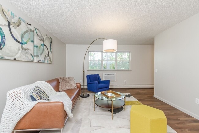 Interior Photo - Brighton Village