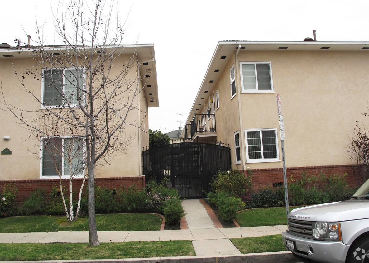 Foto del edificio - 1128 Masselin Ave