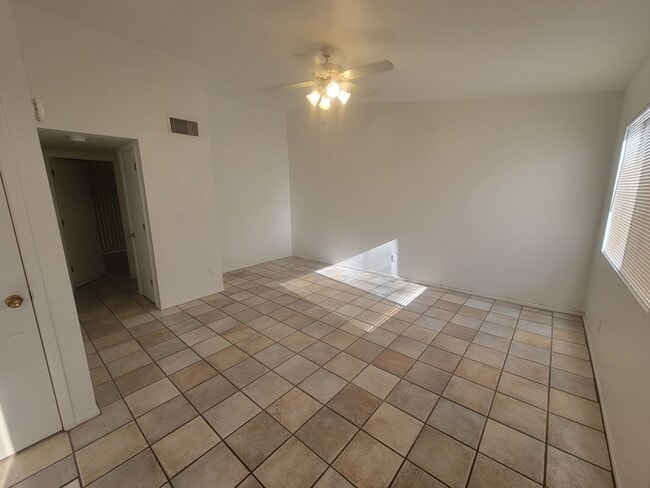 Building Photo - 4310 E Glenn St