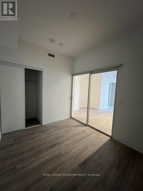 Building Photo - 2020-2020 Bathurst St