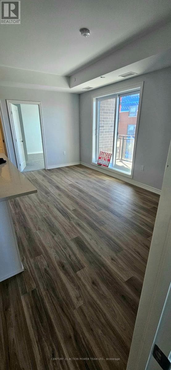 Building Photo - 1350 Hemlock Rd