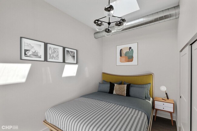 Foto del edificio - 4731 N Western Ave