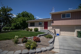 Building Photo - 889 NW 4th Ave