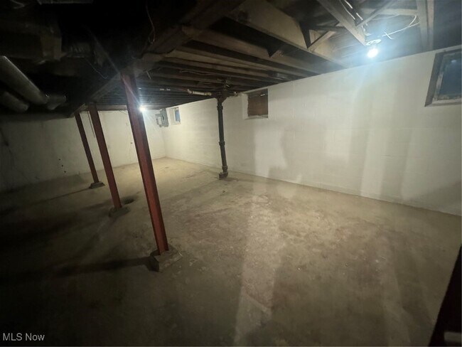 Foto del edificio - Quiet & Cozy Akron Home with Great Layout and Upgrades