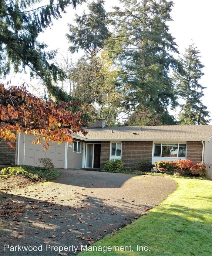 Primary Photo - 1210 W Mount Dr