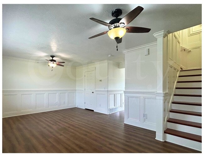 Building Photo - 8045 N Plum Creek Dr