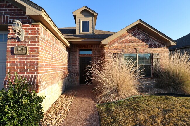 Foto del edificio - AVAILABLE NOW:  1/2 off -  First months re...